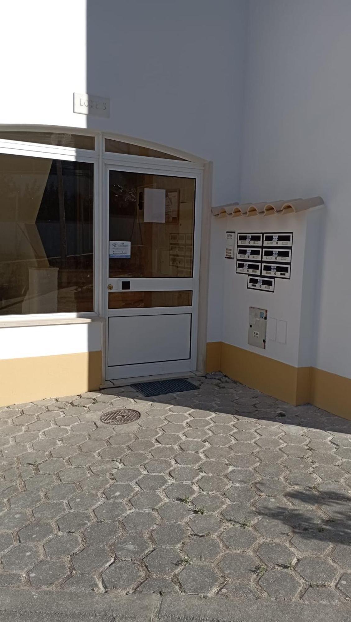 Zawaiaroom Lagos Bagian luar foto